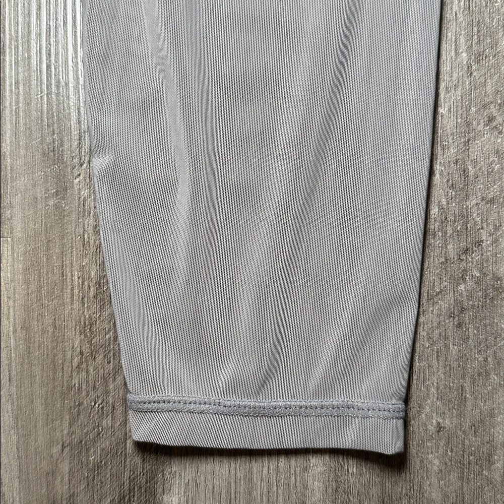 Fabletics Mesh Power Performance Legging - Medium - image 3